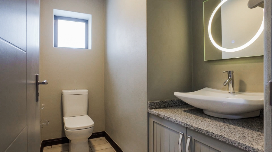 To Let 3 Bedroom Property for Rent in The Coves North West